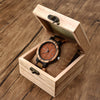 Partner-Armbanduhr aus Holz — mit Kalenderanzeige