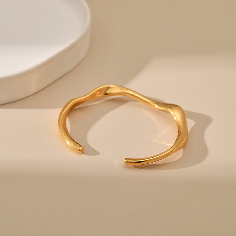Armband mit Twisted-Wire-Design — 18K Vergoldet