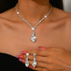 Schmuckset mit Strass — Herz-Halskette & Ohrringe