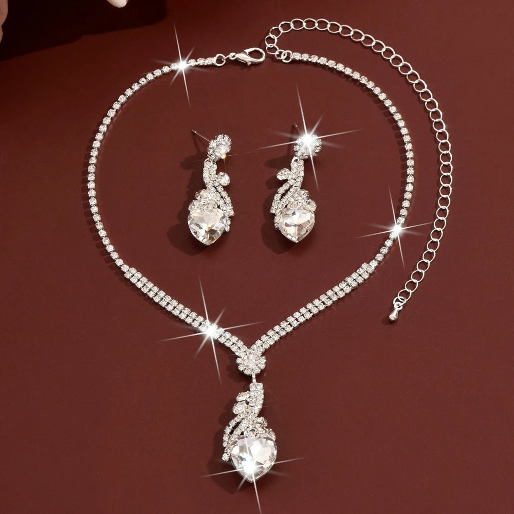 Schmuckset mit Strass — Herz-Halskette & Ohrringe