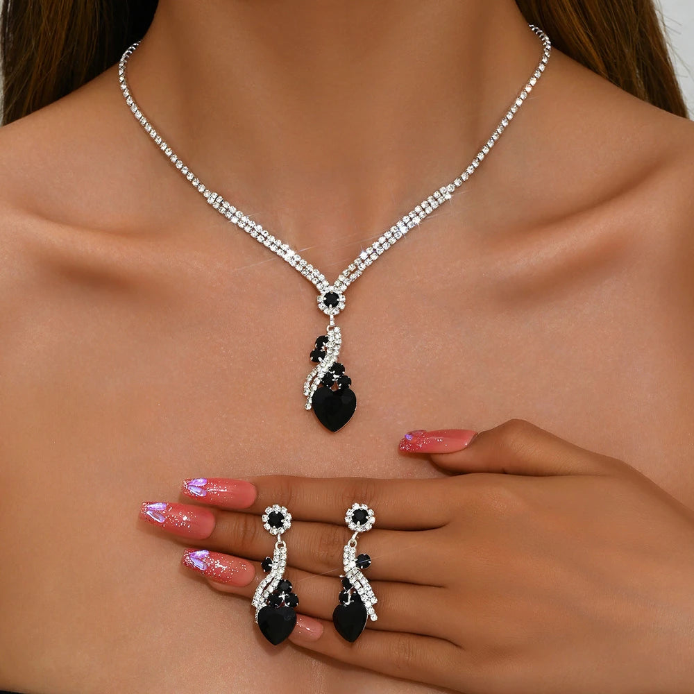 Schmuckset mit Strass — Herz-Halskette & Ohrringe