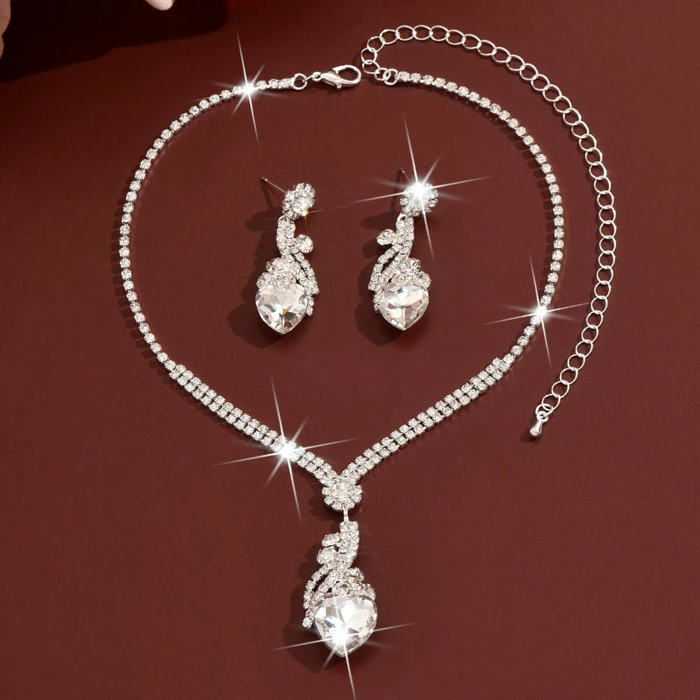 Schmuckset mit Strass — Herz-Halskette & Ohrringe