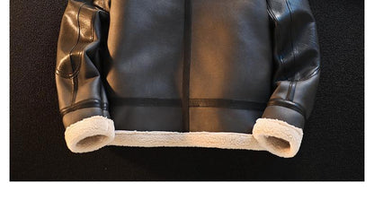 Gefütterte Kunstlederjacke